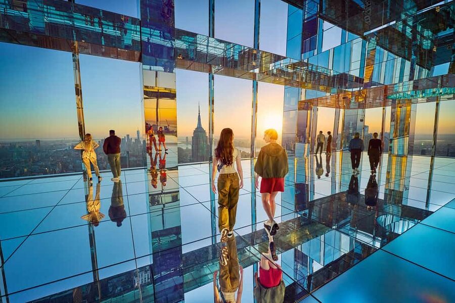 NYC: SUMMIT One Vanderbilt Tickets - Levitation on the 92nd floor: the glass skyboxes moment