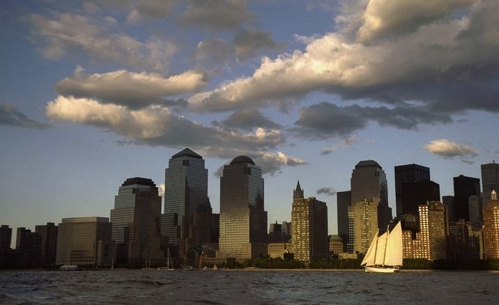NYC: Sunset Sail Aboard Schooner Adirondack - The skyline at night: how the sunset changes your photo and your mood