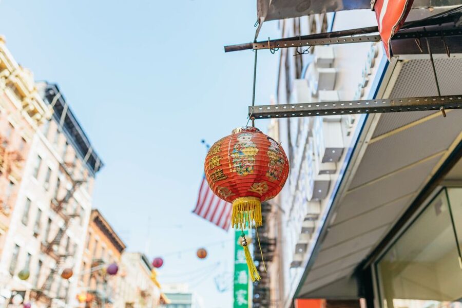 NYC: Taste the American Dream a Lower East Side Food Tour - Chinatown and Little Italy: two neighborhoods, one walkable storyline