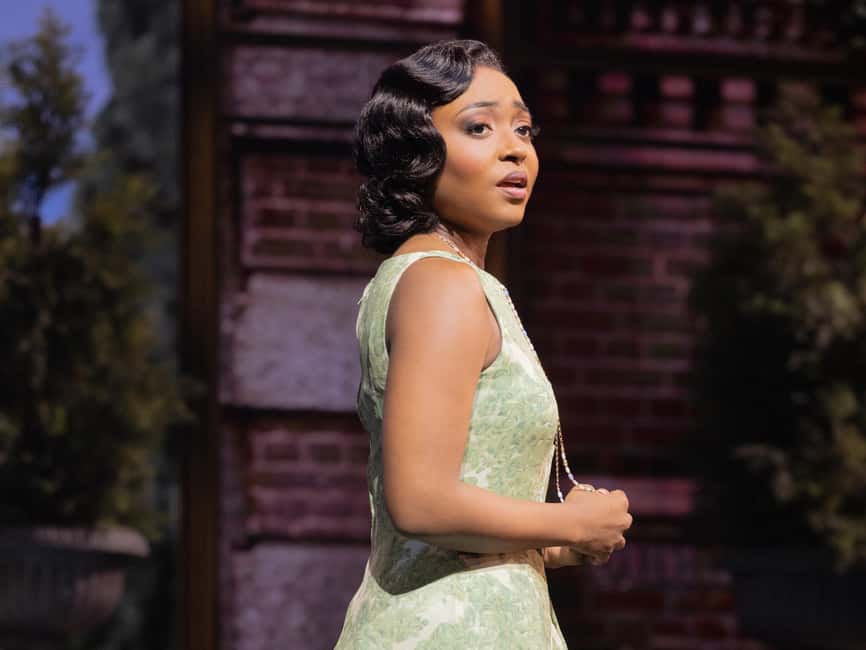 NYC: The Great Gatsby the Musical on Broadway - The Roaring 20s Sets and Costumes That Do the Heavy Lifting