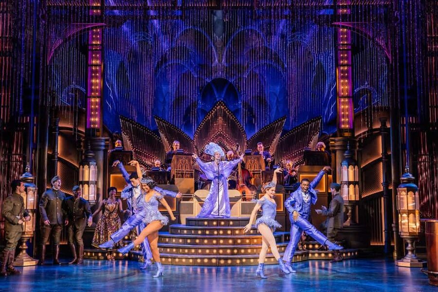 NYC: The Great Gatsby the Musical on Broadway - Jeremy Jordan as Gatsby, and Eva Noblezada as Daisy