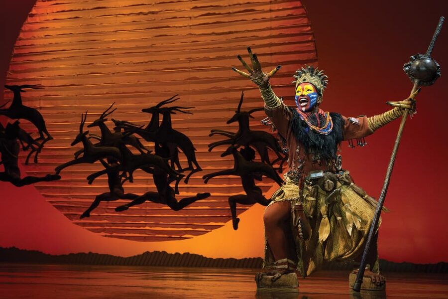 NYC: The Lion King on Broadway - Minskoff Theatre: getting settled for a Broadway roar