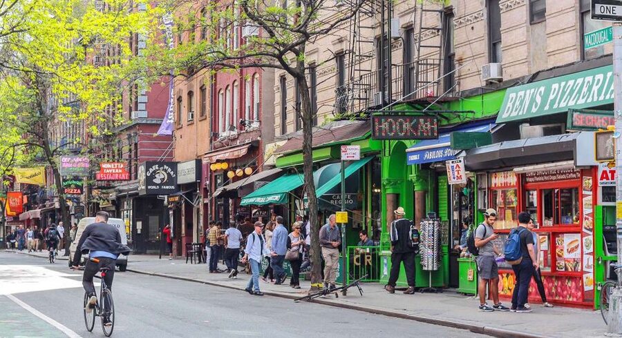 NYC: The Original Cupcake Tour of Greenwich Village - Rocco’s in the West Village: A Cute Stop That Feels Like Local Browsing