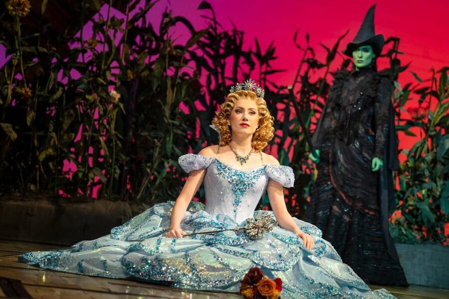 NYC: Wicked The Musical on Broadway - Translation Support in Seven Languages, Free Synopsis vs Paid Audio