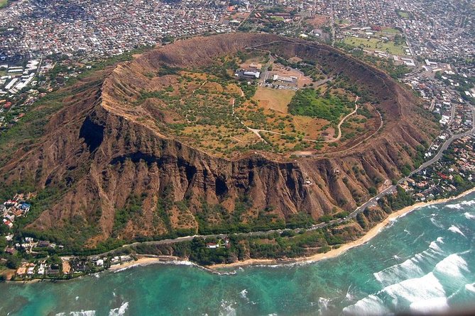 Oahu Circle Island Tour - Diamond Head Area And Kahala Avenue: Great Views, Then Real Neighborhoods