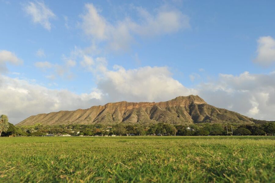 Oahu: Diamond Head Hike with Roundtrip Transportation - Summit payoff: 360 views of Waikiki and the Pacific