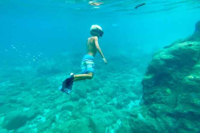 Oahu North Shore Experience: Activities, Waterfall & Free Time - Sunset Beach and Pipeline: the iconic look at world-famous surfing