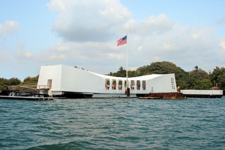 Oahu: Pearl Harbor, USS Arizona, and City Highlights Tour - Getting picked up in Waikiki, then settling into the pace