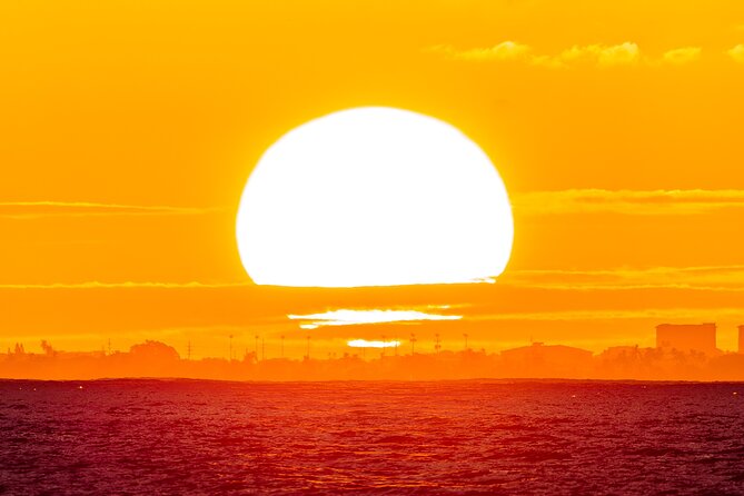 Oahu's Waikiki Coast: Moana’s Sunset Cocktail Sail - Weather check and the sunset reality you should expect