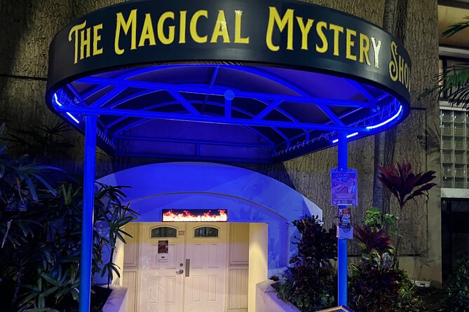 Oahu: The Magical Mystery Show! at Hilton Waikiki Beach Hotel - What Happens When the Tricks Start (Comedy Plus Real Interaction)