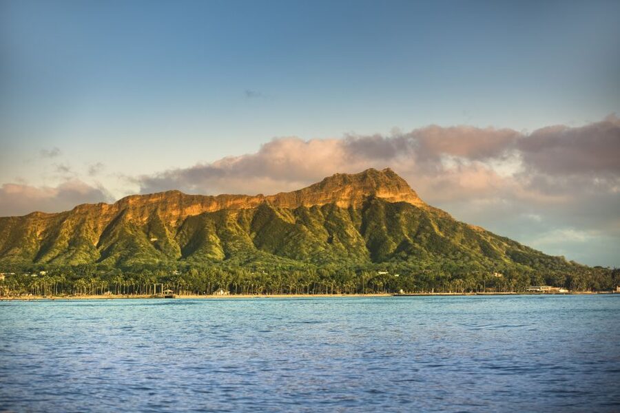 Oahu: Waikiki Glass Bottom Boat Sunset Cruise - Crew Energy and Music: What Makes the Ride Feel Fun