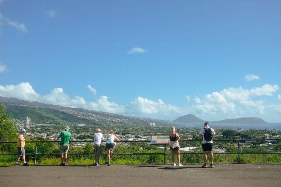 Oahu: Waikiki Trolley Hop-on Hop-off All-Line Pass - How to Build Your 1 to 4 Day Oahu Game Plan