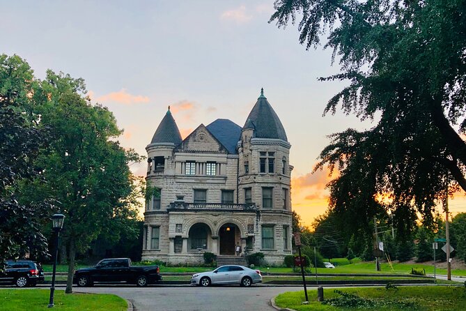 Old Louisville Ghost Tour as Recommended by The New York Times @ 4th and Ormsby - The Witches’ Tree: the stop people actually remember