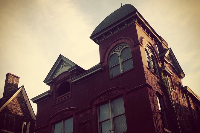 Old Louisville Ghost Tour as Recommended by The New York Times @ 4th and Ormsby - Meeting at 4th and Ormsby: a simple start, a clean finish