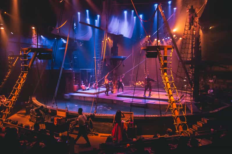 Orlando: Pirates Adventure Dinner Show with Drinks - The Interactive Show: Captain Sebastian the Black Takes Over