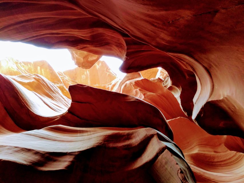 Page: Lower Antelope Canyon Entry and Navajo Guided Tour - Who Should Book, and Who Should Skip