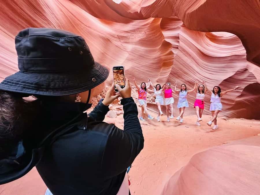 Page: Lower Antelope Canyon Walking Tour with Navajo Guide - Key takeaways before you go