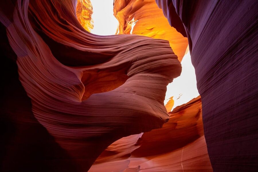 Page: Lower Antelope Canyon Walking Tour with Navajo Guide - The 35 meter descent: what to expect on the way down