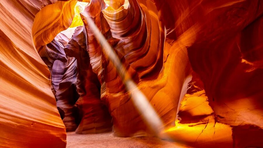 Page: Upper Antelope Canyon Tour with Navajo Guide - Upper Antelope Canyon in 90 Minutes: What You Are Really Buying
