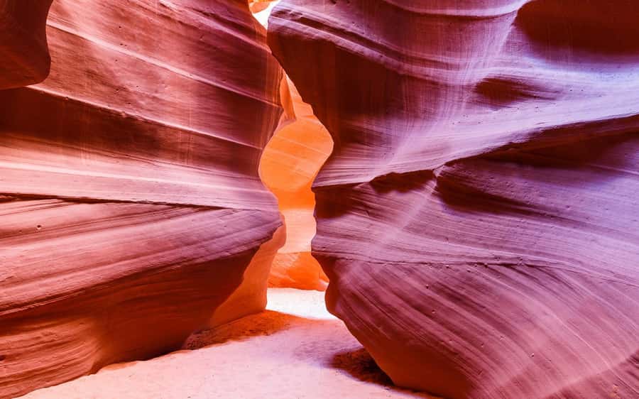 Page: Upper Antelope Canyon Walking Tour with Local Guide - What you need to bring, and what the tour will not allow