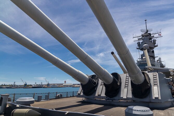 Pearl Harbor, USS Arizona Memorial & Honolulu City Tour - Optional USS Missouri upgrade: World War II beginning and end in one stop