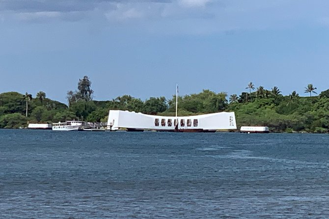 Pearl Harbor & USS Arizona Small-Group Tour [Early Access] - Timing gotchas: early access can still mean capacity rules