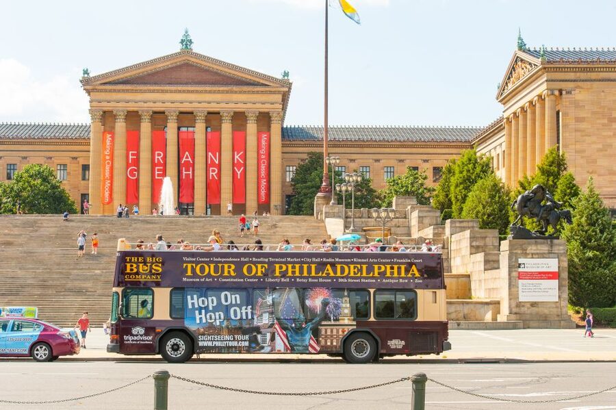 Philadelphia: Double-Decker Sightseeing Bus Tour - Starting at 6th and Market: Getting On Without Stress