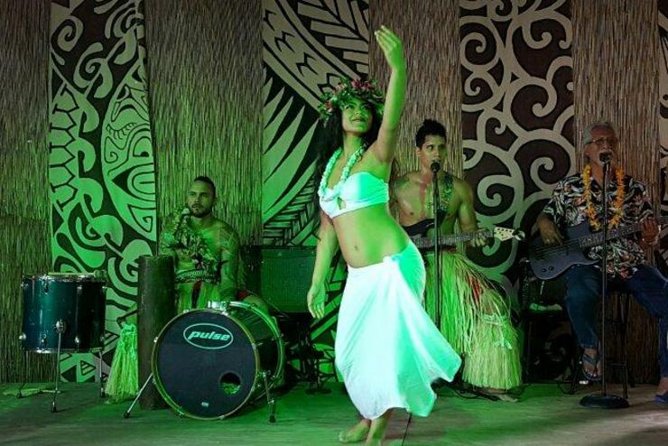 Polynesian Fire Luau and Dinner Show Ticket in Myrtle Beach - Live Music During Dinner: Why This Adds More Than You Think