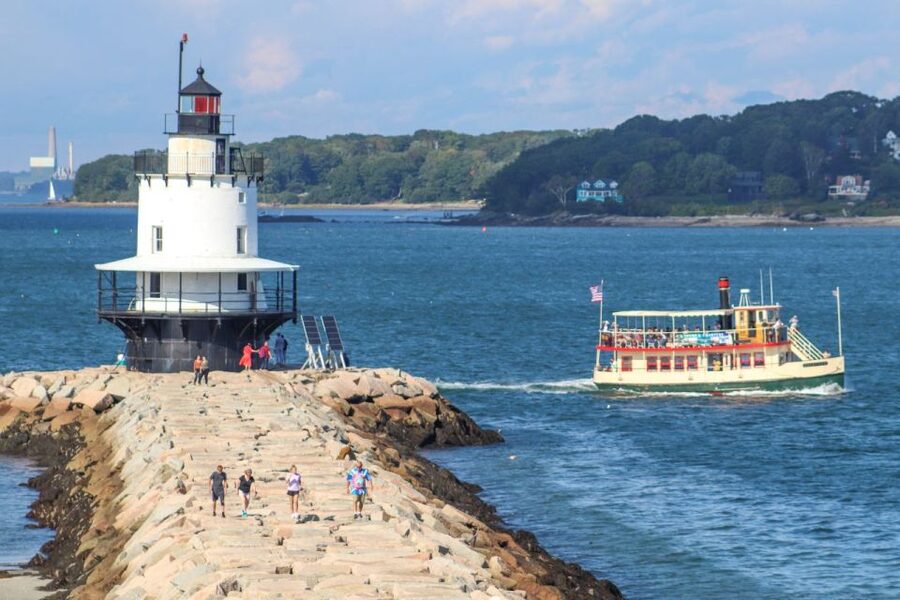 Portland: Best of Maine Lighthouse Scenic Cruise - Finding the Dock: Long Wharf and the Portland Discovery Window
