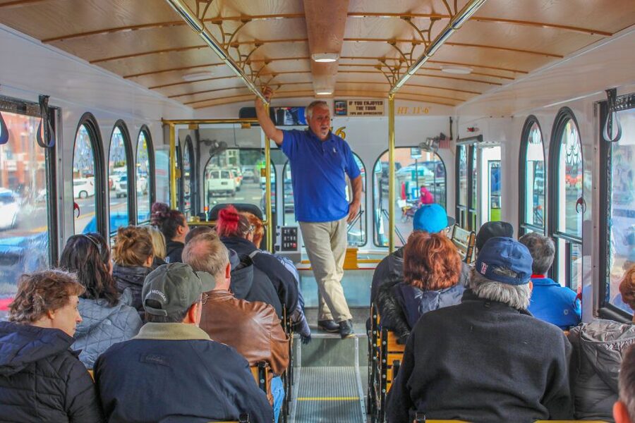 Portland: Trolley City Tour with Portland Head Light Stop - From Long Wharf to the Portland neighborhoods you would miss
