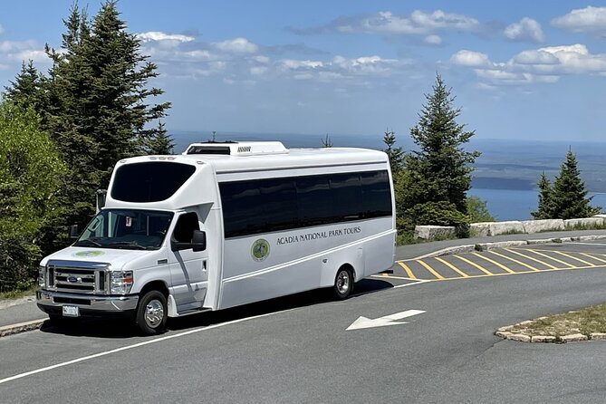 Premium Narrated Bus Tour of Bar Harbor and Acadia National Park (3.5 Hours) - Cadillac Mountain Summit Stop: Panoramas and Photo Time