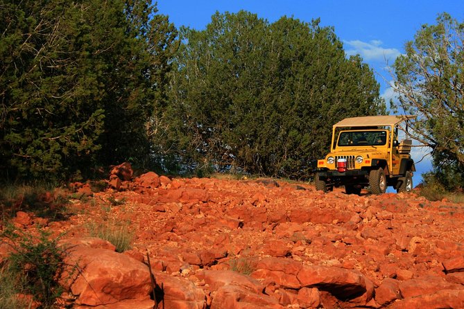 PRIVATE Sedona Jeep Tour 2-hour Lil' Rattler Off-Road - Seven Canyons Rock Formations, and Getting Your Photos Without the Hassle