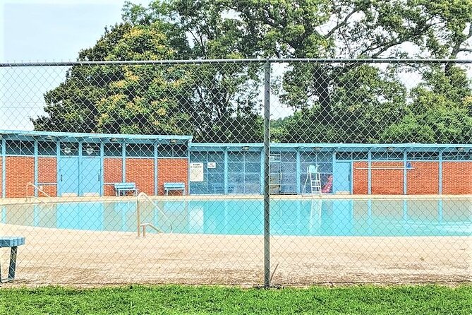 Private Stranger Things "The Upside Down" Film Locations Tour in Atlanta - Hawkins, IN neighborhoods: Wheeler, Sinclair, and Henderson street scenes