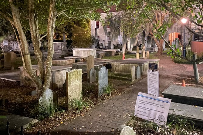 Real Hauntings of Charleston! (Small Group Ghost Tour) - Who This Ghost Tour Fits Best, and Who Might Want Something Else