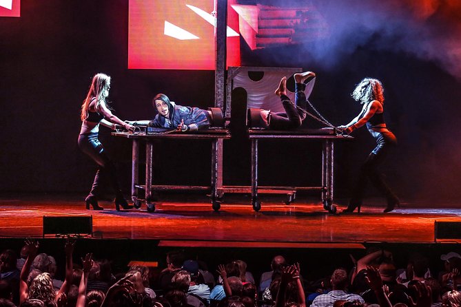 Reza Edge of Illusion Show in Branson - The illusions and production scale: the kind of surprises you should expect