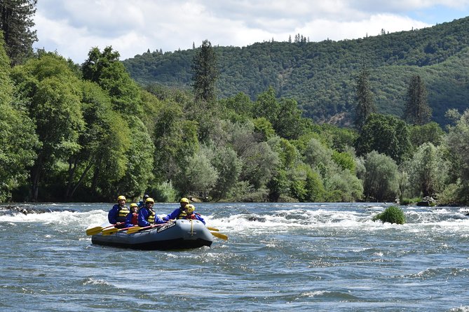 Rogue Valley Rapid Run - Gear and cold-water reality: what to wear so you stay comfortable