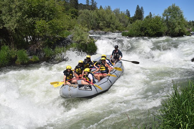 Rogue Valley Rapid Run - Group size and the feel on the raft