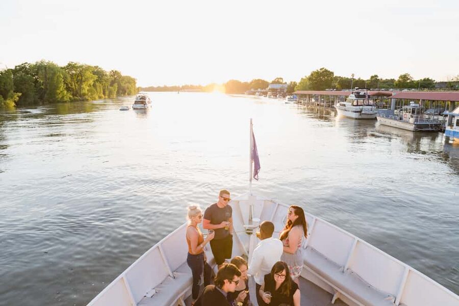 Sacramento: City Cruises River Cruise with History Guide - Old Sacramento Dock to Tower Bridge: What This 1-Hour Cruise Really Delivers