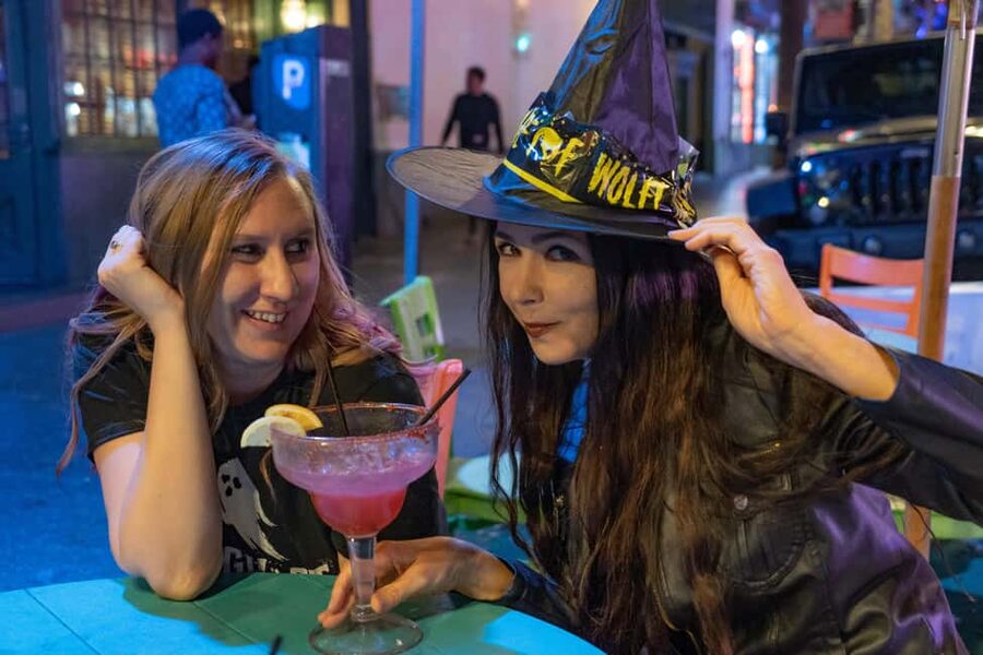 Salem: Boos and Brews Haunted Pub Crawl - Meeting point at East India Square, and how you’ll spot your guide