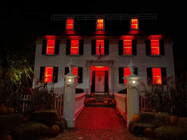Salem, MA: Hocus Pocus Movie Guided Walking Tour - Key things I’d plan around