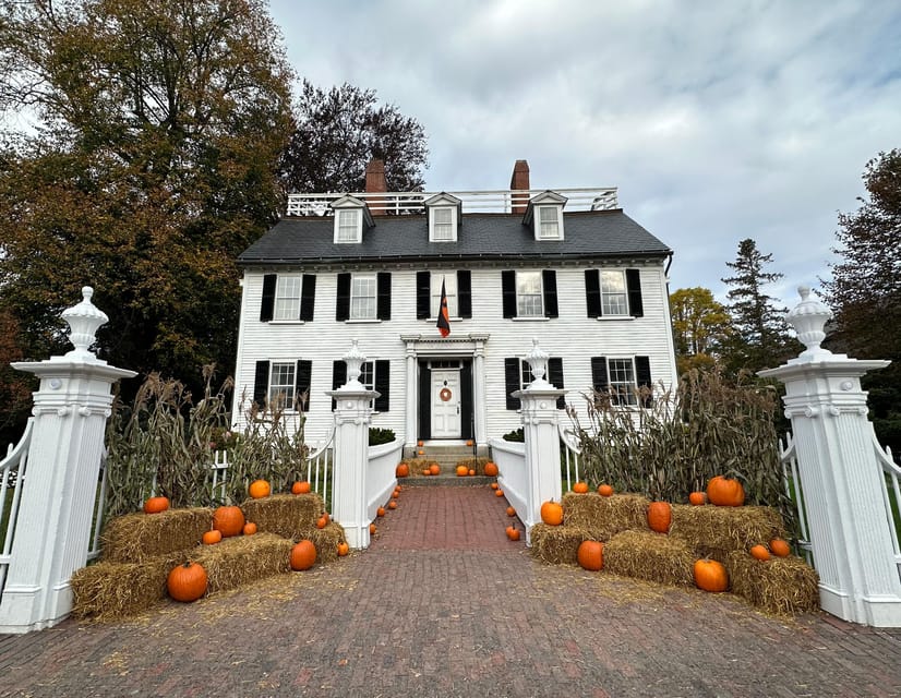 Salem, MA: Hocus Pocus Movie Guided Walking Tour - Price and value: is $52 actually fair?