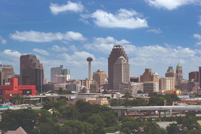 San Antonio Premium City Tour with Alamo & River Walk Cruise - Tower of the Americas: elevator up, city views down