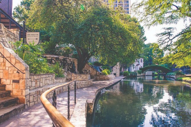 San Antonio Premium City Tour with Alamo & River Walk Cruise - Small-group van time, guide energy, and why it matters