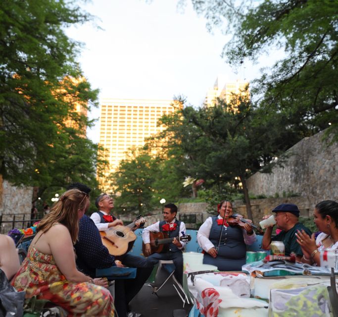 San Antonio: River Walk Cruise Ticket - San Antonio River Walk Cruise, the 35-minute plan that actually works
