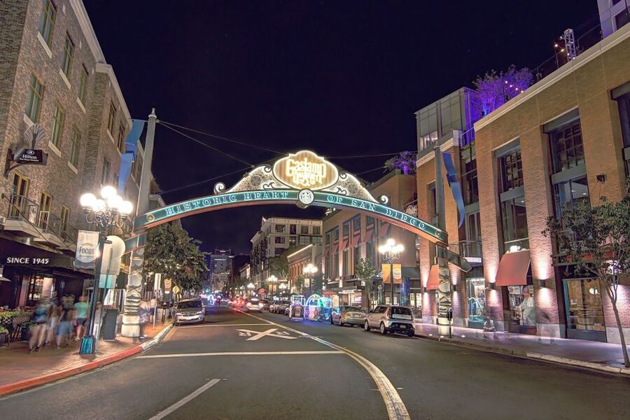 San Diego: City Lights Night Trolley Tour - Balboa Park Lit Up: Where the Park Feel Turns to Night Magic