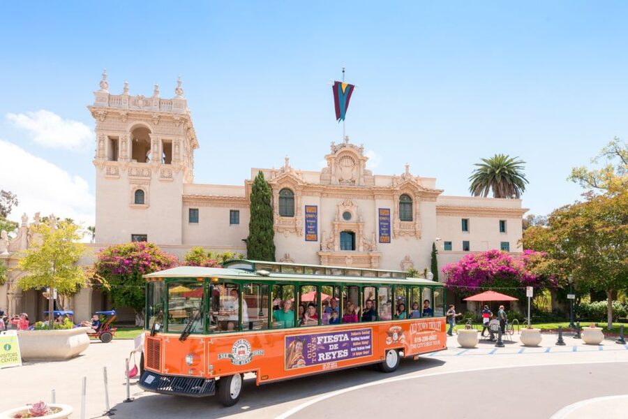 San Diego: Hop-on Hop-off Narrated Trolley Tour - Live Trolley Guides: How the Narration Can Make or Break the Ride