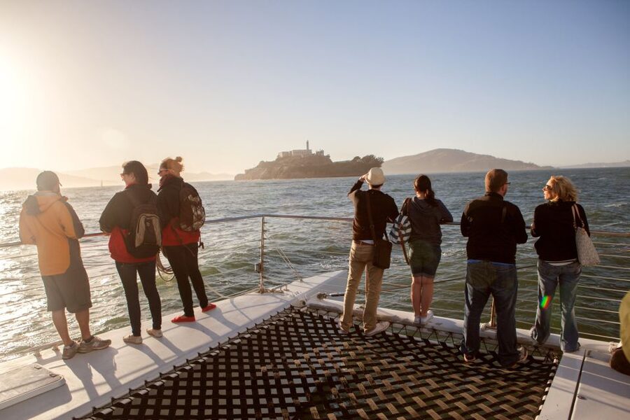 San Francisco Bay Sunset Cruise by Luxury Catamaran - The 90-minute sunset route: Alcatraz, Golden Gate Bridge, and Sausalito