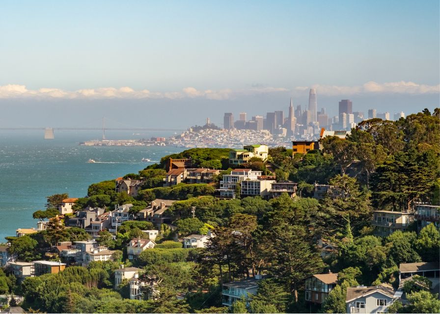 San Francisco: Muir Woods and Sausalito Half-Day Trip - Pickup at Hilton Union Square and the Golden Gate Bridge welcome stop