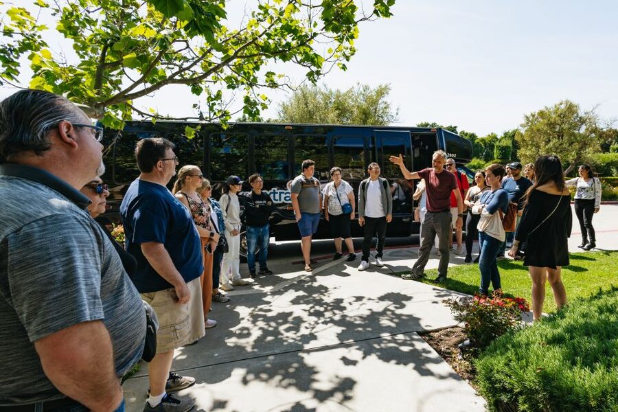 San Francisco: Muir Woods, Napa & Sonoma Valley Wine Tour - Golden Gate Bridge: the photo stop you actually plan for