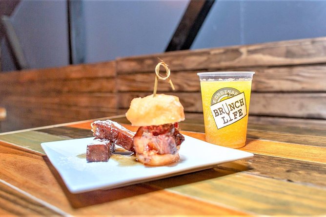 Savannah First Squares Culinary & Cultural Walking Food Tour - Why the First Squares route gives you more than a loop around City Market